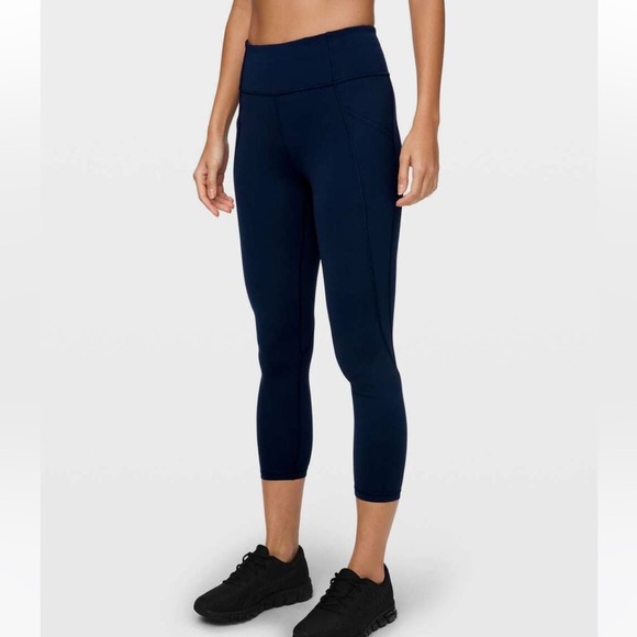 Lululemon Time To Sweat Crop True Navy | SIZE: 4 - Picture 2 of 12